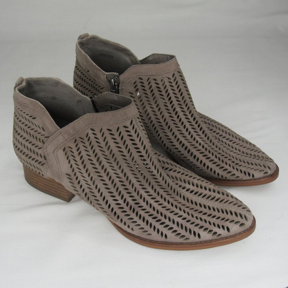 Vince Camuto Beige Leather CAMMY Perforated Ankle Bootie Block Heel Women's 8.5